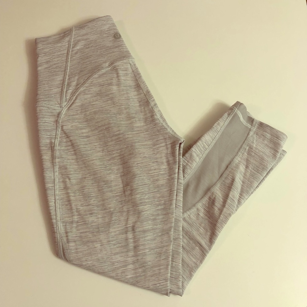 Lululemon Train Times crop 21” medium-rise waist